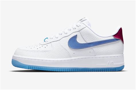 nike schuhe farbe ändern in der sonne|Nike Air Force 1 UV Reactive: Dieser Sneaker verändert seine .